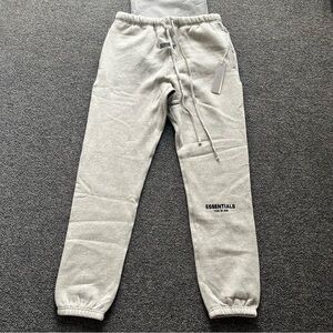 Essentials Men's dark oatmeal Joggers